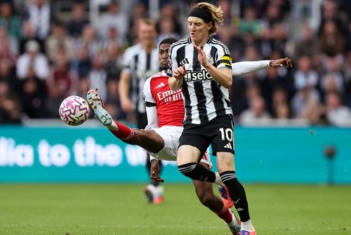 Anthony Gordon, în acțiune contra lui Arsenal // foto: Guliver/gettyimages