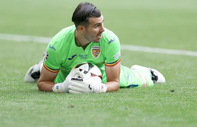 Ultimul tren pentru Florin Niță: „Un an mai joc acolo, apoi, cu Dumnezeu înainte” » Se înclină în fața unui zeu al fotbalului: „E un fenomen!”