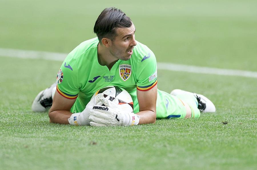 Florin Niță, în tricoul echipei naționale Florin Niță s-a retras oficial din fotbal: „Nu pot uita marile meciuri ale FCSB-ului, dar naționala va avea mereu un loc special în inima mea”