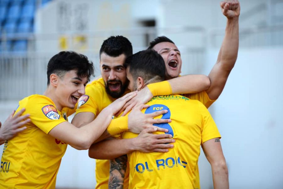 Echipa Petrolul Ploiești, cea implicată în scandalul din Liga 2 Scandal în Liga 2: „Să dispară Petrolul din campionat!” » FRF ignoră cazul, deși Regulamentul impune retrogradarea