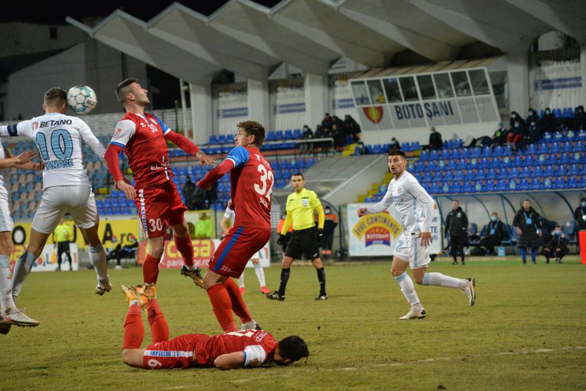 EXCLUSIV FCSB și CFR Cluj, comparate de un fost campion din Liga 1: „Pe mâna lor merg!” » Care sunt plusurile și minusurile celor două