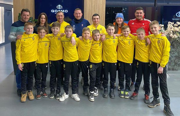 I-a prins războiul la Brașov și s-au refugiat în fotbal » 11 puști din Ucraina nu se mai pot întoarce acasă din cauza invaziei pornite de Rusia