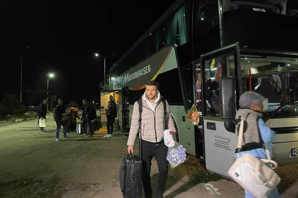 Mărturia fostului fotbalist din Liga 1, Junior Moraes, după ce a scăpat de infernul de la Kiev: „Eram 70 de oameni înghesuiți într-o cameră de hotel, ca într-un buncăr” » Jucătorii străini de de la Șahtior și Dinamo Kiev, aduși în România