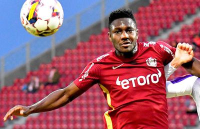 Atacantul care a dispărut de la antrenamentele lui CFR Cluj s-a plâns apropiaților că nu mai suporta rasismul la care ar fi fost supus și nici pe Dan Petrescu