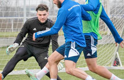 S-a îngropat securea războiului la FCU Craiova » Portarul Robert Popa a revenit la antrenamente