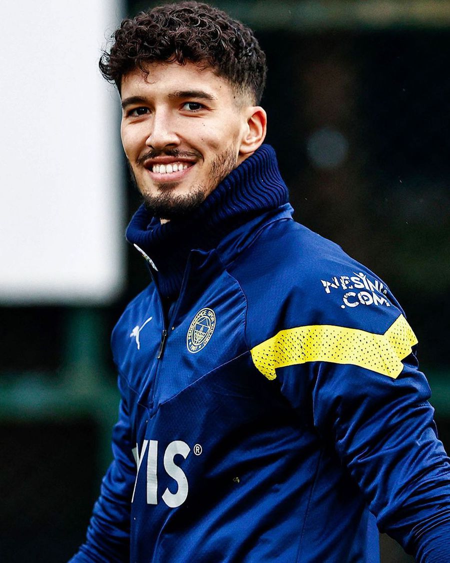 Altay Bayindir, portarul lui Fenerbahce. Foto: Instagram Tabloidele scriu despre o nouă idilă: „Alexandra Stan, îndrăgostită de fotbalistul mai mic decât ea cu 9 ani”