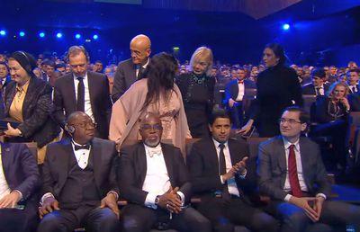 Răzvan Burleanu, prezent la gala „The Best” alături de nume mari din lumea fotbalului » Lângă cine s-a afișat președintele FRF