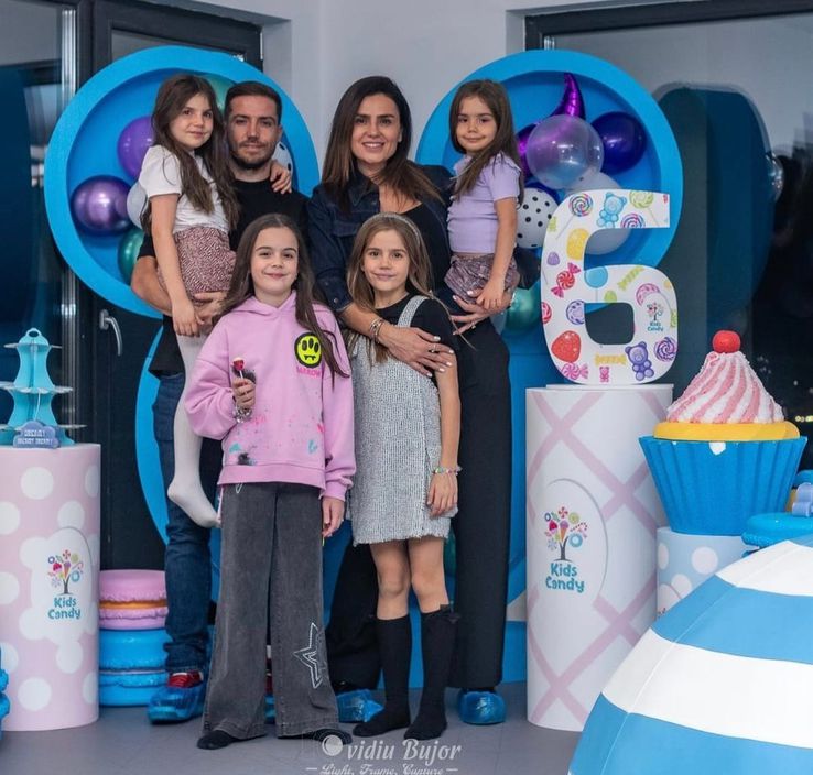 Reunire în familia Chipciu, fotbalistul, soția lui și fetele sale
Foto: Instagram Alexandru Chipciu