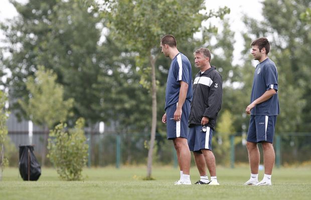 Dan Petrescu, în spatele cortinei. Ce a dezvăluit fostul golgheter al României la GSP Live » „A zis că merge cu mine să îmi cumpere o pereche de ghete, iar eu mi-am luat trei”