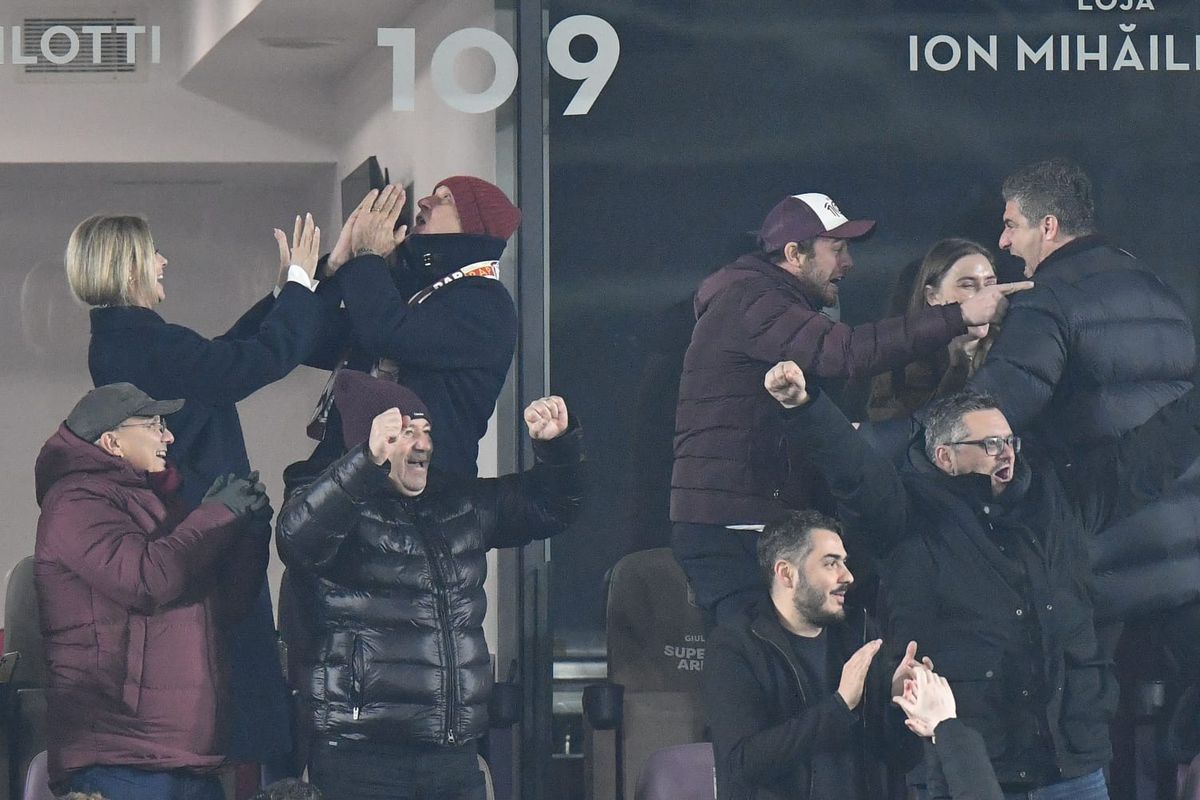 Rednic îi dă o singură șansă Rapidului la titlu: „Doar din cauza lor pot pierde cei de la Steaua campionatul. Gigi mai filosofează, mai schimbă... Cine știe?”