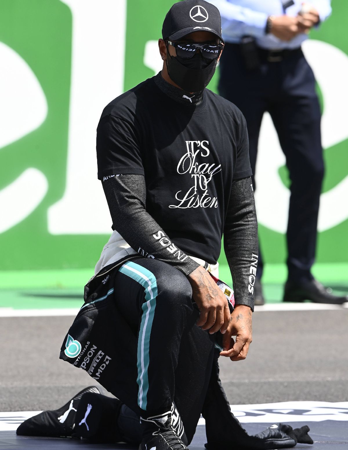 Lewis Hamilton și mesajele civice afișate de-a lungul timpului pe circuitele de Formula 1