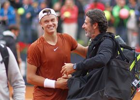 Holger Rune, provocat după ce a revenit la Mouratoglou: „Șocant. Întreab-o pe Simona Halep” » Cum a răspuns sportivul