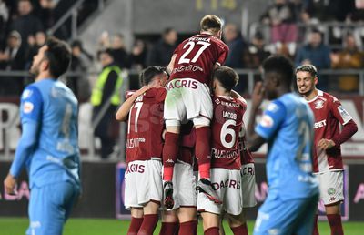 Și-au pus semne de întrebare în direct după Rapid - UTA: „Nu se poate așa ceva” + „Cam multe greșeli ciudate”