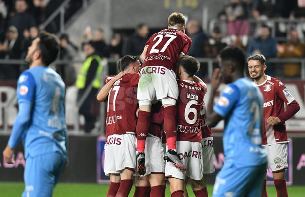 Și-au pus semne de întrebare în direct după Rapid - UTA: „Nu se poate așa ceva” + „Cam multe greșeli ciudate”