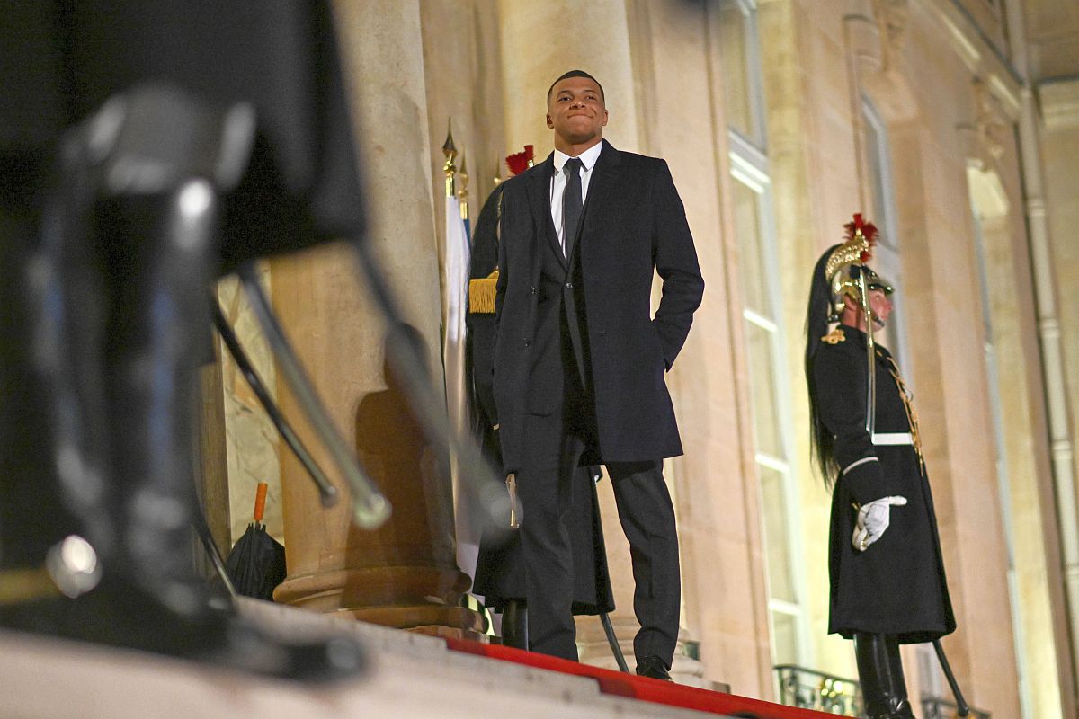 Kylian Mbappe la Palatul Elysee