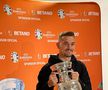 Trofeul EURO a ajuns la București