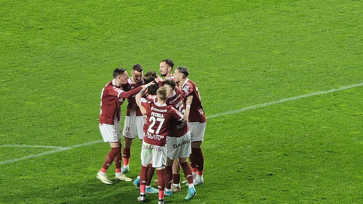 Farmecul vieții în Giulești: gol în secunda 53, început tare, apoi Micovschi și UTA i-au enervat pe rapidiști » Noroc cu cel mai bun 9 din Liga 1! Clasamentul ACUM