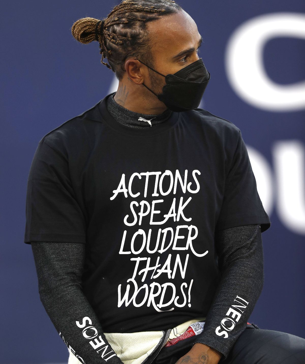 Lewis Hamilton și mesajele civice afișate de-a lungul timpului pe circuitele de Formula 1