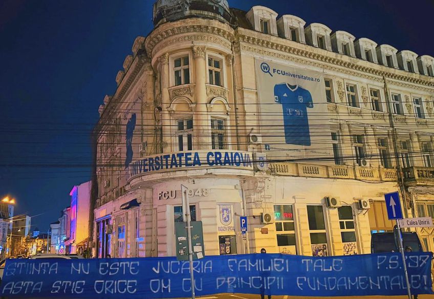 Bannerul afișat de Peluza Sud Craiova / Foto: Facebook