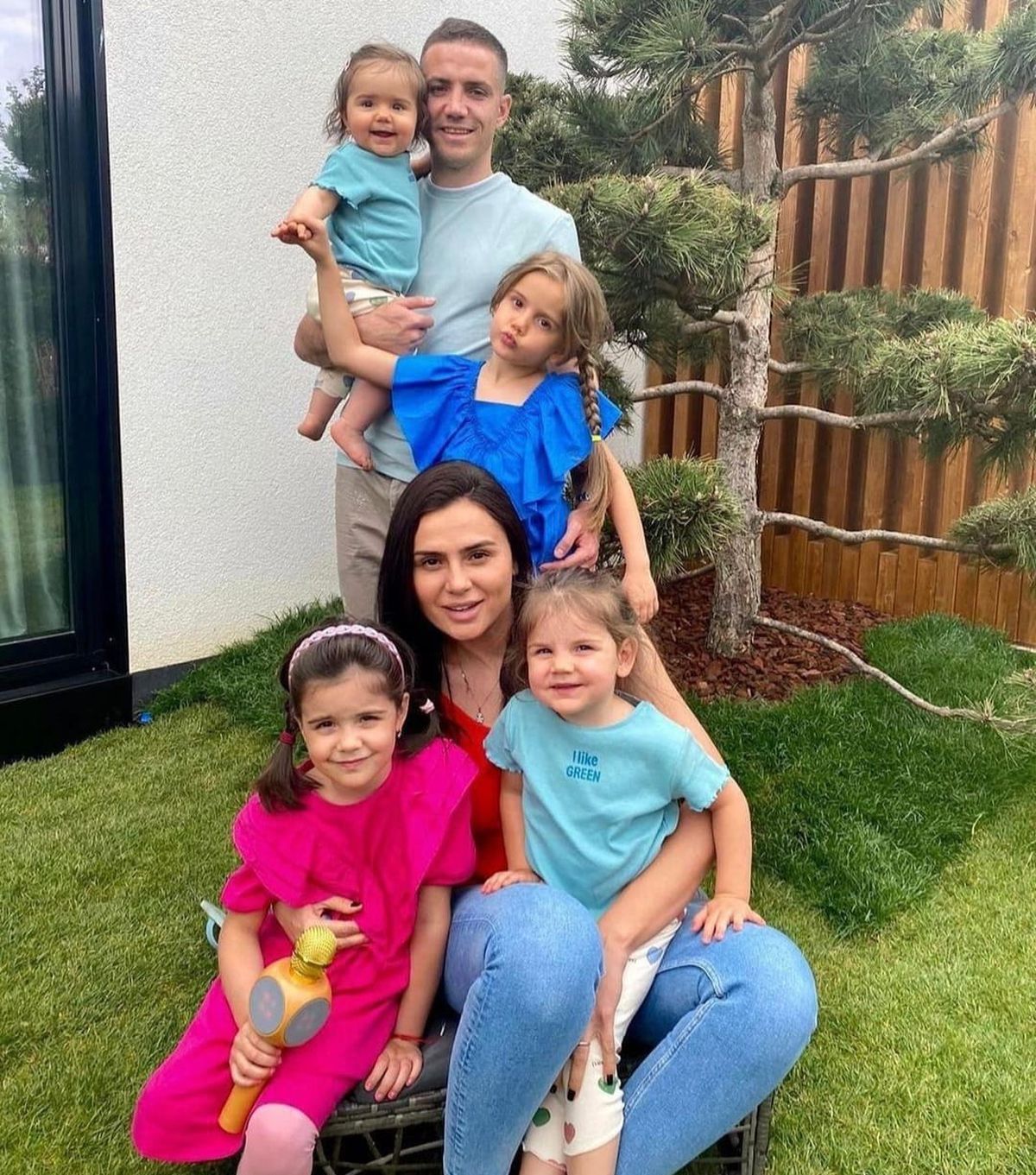 Alexandru Chipciu și fetele sale