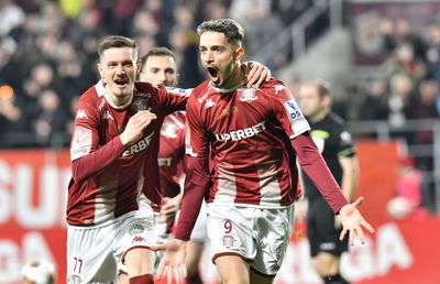 Farmecul vieții în Giulești: gol în secunda 53, început tare, apoi Micovschi și UTA i-au enervat pe rapidiști » Noroc cu cel mai bun 9 din Liga 1! Clasamentul ACUM