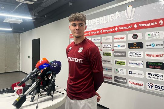Rapid a învins-o pe UTA, scor 4-1, în runda cu numărul 28 din Superligă. Robert Bădescu (18 ani) a dezvăluit cum l-au ajutat coechipierii să depășească tracul debutului.