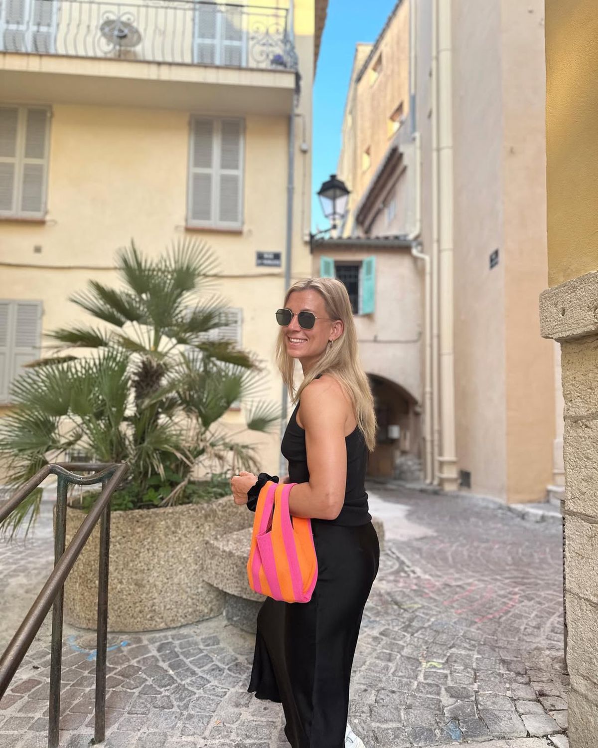 Încă o handbalistă de top din „Liga Florilor” pleacă în Ungaria: „Acasă nu puteam trăi din handbal, mai aveam un job! Vâlcea a fost prima echipă profesionistă din carieră”