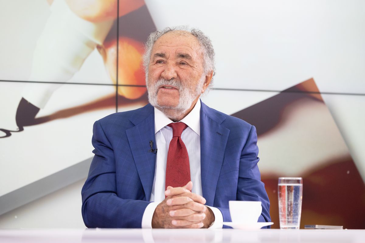 Ion Țiriac e Top Gun: „Mi-am cumpărat un avion care aterizează în curte la mine” » Testele spectaculoase pe care le face și de ce nu pilotează niciodată elicopterul pe care-l deține