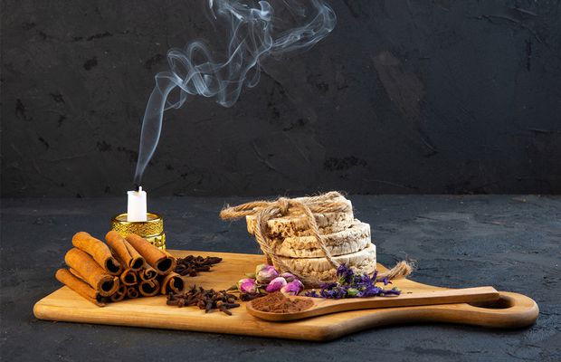 Tot ce ar trebui să cunoaștem despre mir și tămâie dacă dorim să le folosim