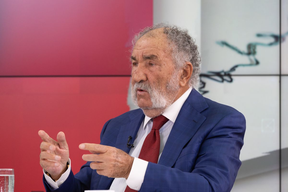 Ion Țiriac e Top Gun: „Mi-am cumpărat un avion care aterizează în curte la mine” » Testele spectaculoase pe care le face și de ce nu pilotează niciodată elicopterul pe care-l deține