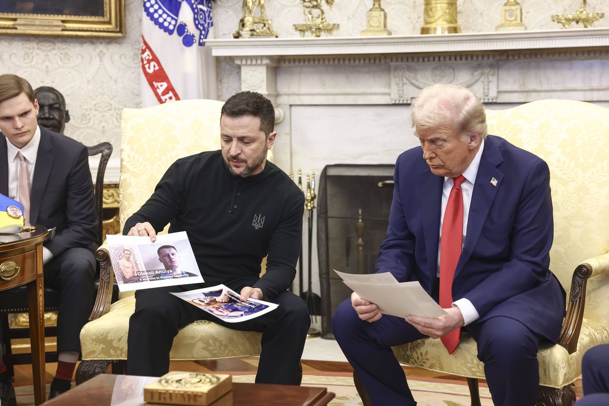 Imagini de la Casa Albă, din timpul tensionatei întâlniri Trump - Zelenski