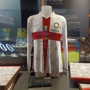 Muzeul stadionului San Siro din Milano găzduiește peste 300 de exponate impresionante din istoria fotbalului. Foto: GSP