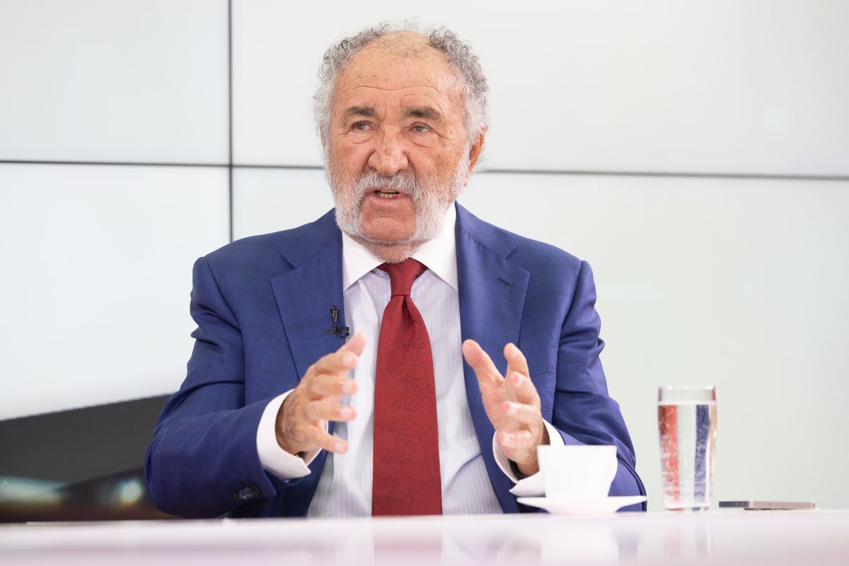 Ion Țiriac e Top Gun: „Mi-am cumpărat un avion care aterizează în curte la mine” » Testele spectaculoase pe care le face și de ce nu pilotează niciodată elicopterul pe care-l deține