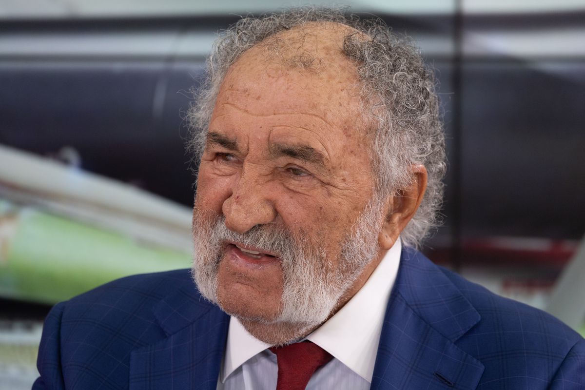 Ion Țiriac e Top Gun: „Mi-am cumpărat un avion care aterizează în curte la mine” » Testele spectaculoase pe care le face și de ce nu pilotează niciodată elicopterul pe care-l deține