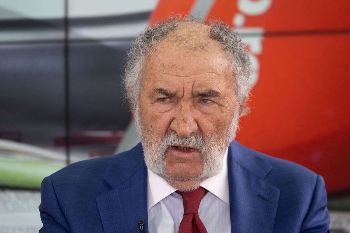 Ion Țiriac e Top Gun: „Mi-am cumpărat un avion care aterizează în curte la mine” » Testele spectaculoase pe care le face și de ce nu pilotează niciodată elicopterul pe care-l deține