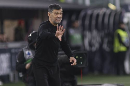 Sergio Conceicao a părăsit Liga Campionilor în play-off și a ajuns în Serie A cu Milan pe locul al optulea, la opt puncte de Juventus / Foto: Imago