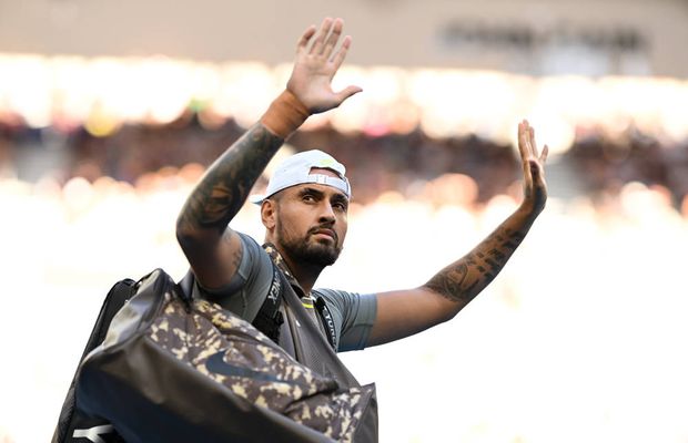Nick Kyrgios l-a lăudat pe Djokovic imediat după terminarea meciului de la Wimbledon: „Sălbatic!”
