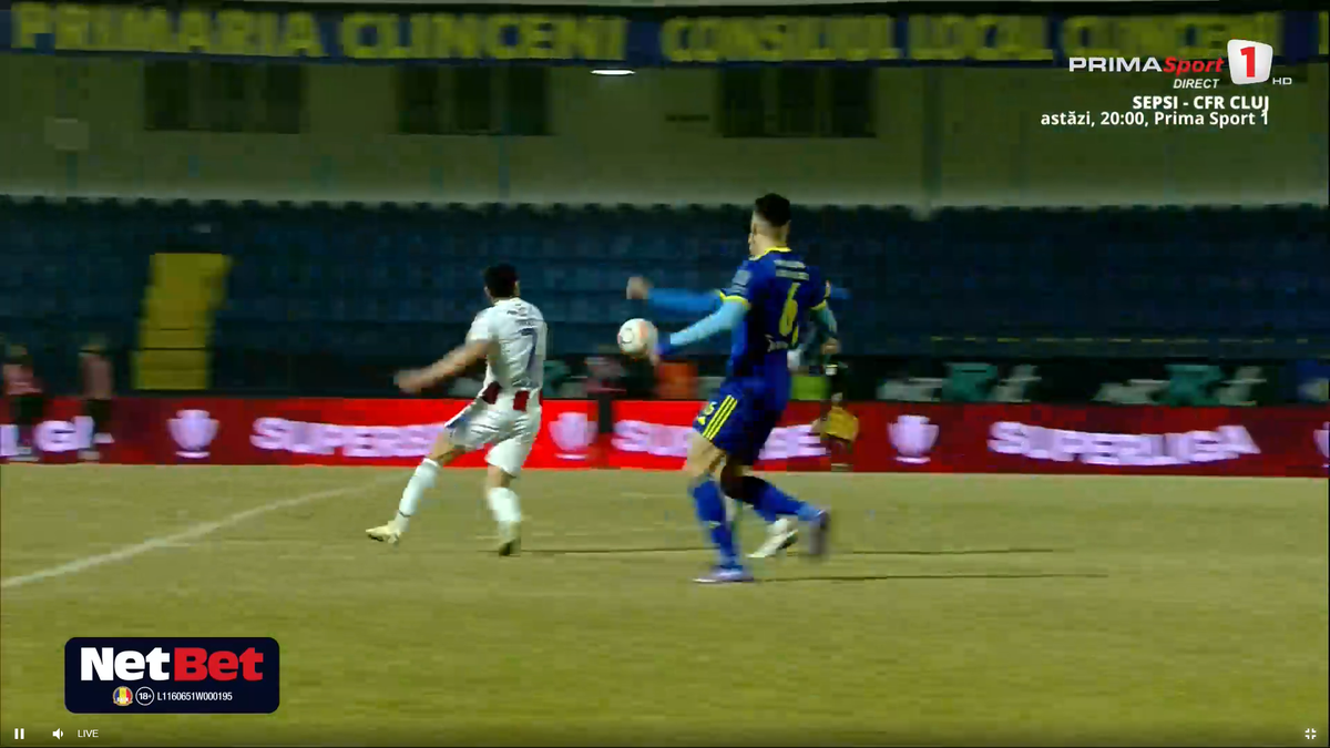 Fază hilară în Superliga » Cum a putut să-și dea autogol fostul jucător de la Rapid