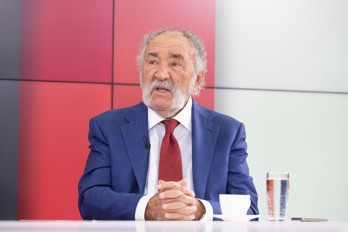 Ion Țiriac e Top Gun: „Mi-am cumpărat un avion care aterizează în curte la mine” » Testele spectaculoase pe care le face și de ce nu pilotează niciodată elicopterul pe care-l deține