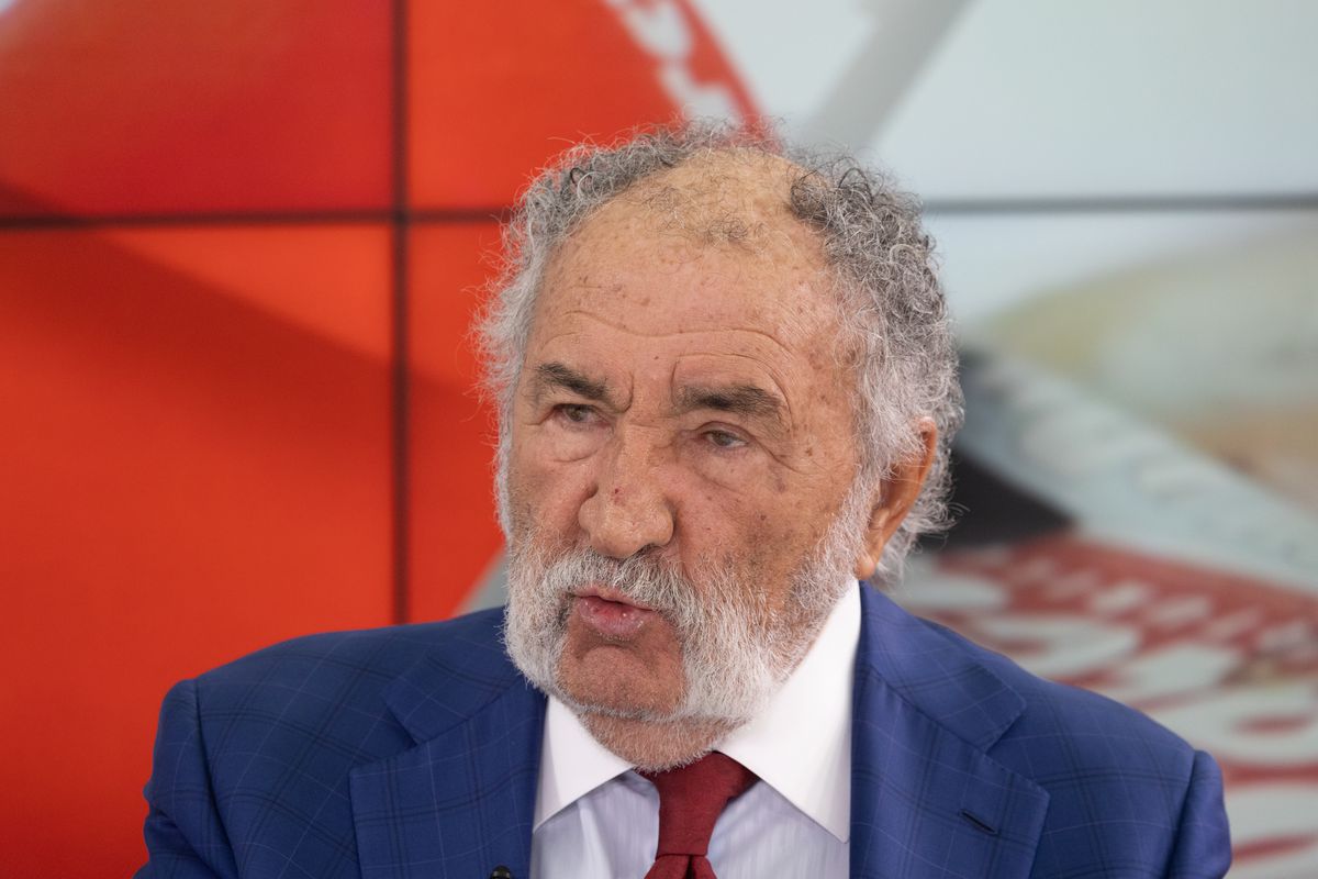 Ion Țiriac e Top Gun: „Mi-am cumpărat un avion care aterizează în curte la mine” » Testele spectaculoase pe care le face și de ce nu pilotează niciodată elicopterul pe care-l deține