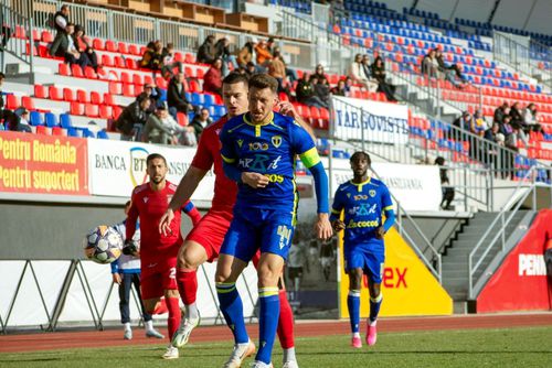 Chindia a oprit comercializarea online a biletelor pentru meciul cu Chiajna // foto: Facebook @ AFC Chindia Oficial