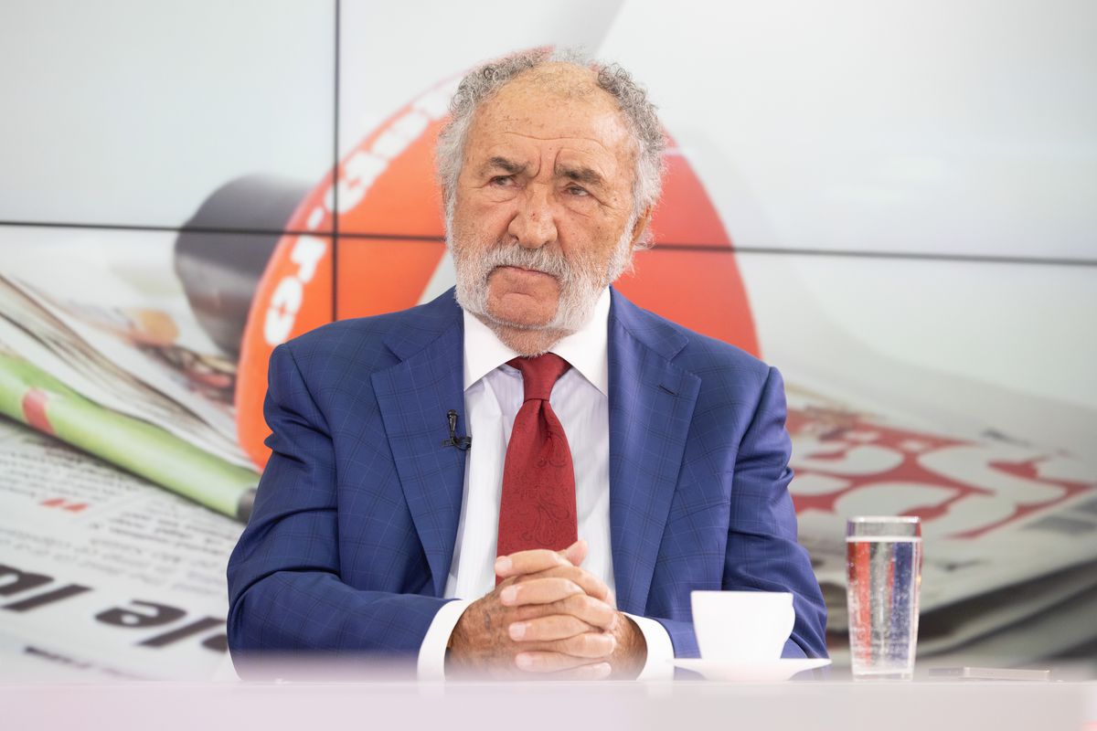 Ion Țiriac e Top Gun: „Mi-am cumpărat un avion care aterizează în curte la mine” » Testele spectaculoase pe care le face și de ce nu pilotează niciodată elicopterul pe care-l deține