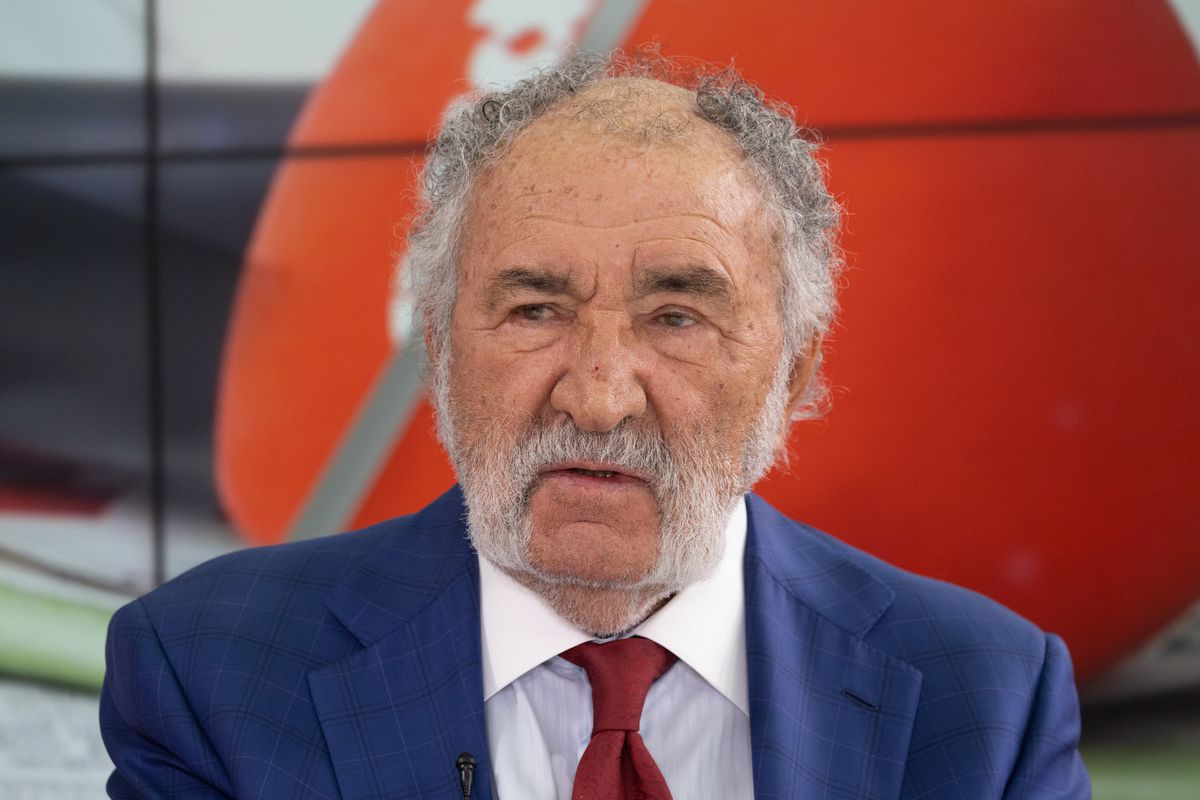 Ion Țiriac e Top Gun: „Mi-am cumpărat un avion care aterizează în curte la mine” » Testele spectaculoase pe care le face și de ce nu pilotează niciodată elicopterul pe care-l deține