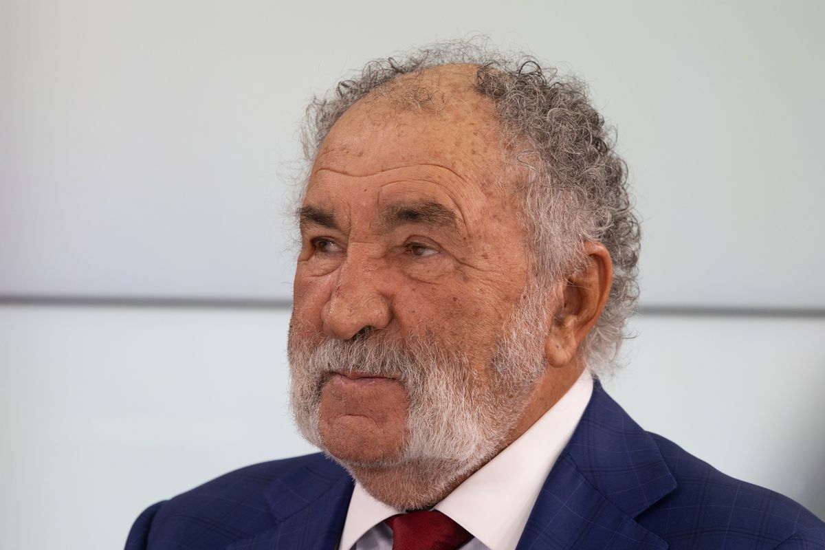 Ion Țiriac e Top Gun: „Mi-am cumpărat un avion care aterizează în curte la mine” » Testele spectaculoase pe care le face și de ce nu pilotează niciodată elicopterul pe care-l deține