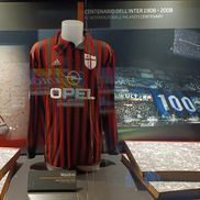 Muzeul stadionului San Siro din Milano găzduiește peste 300 de exponate impresionante din istoria fotbalului. Foto: GSP