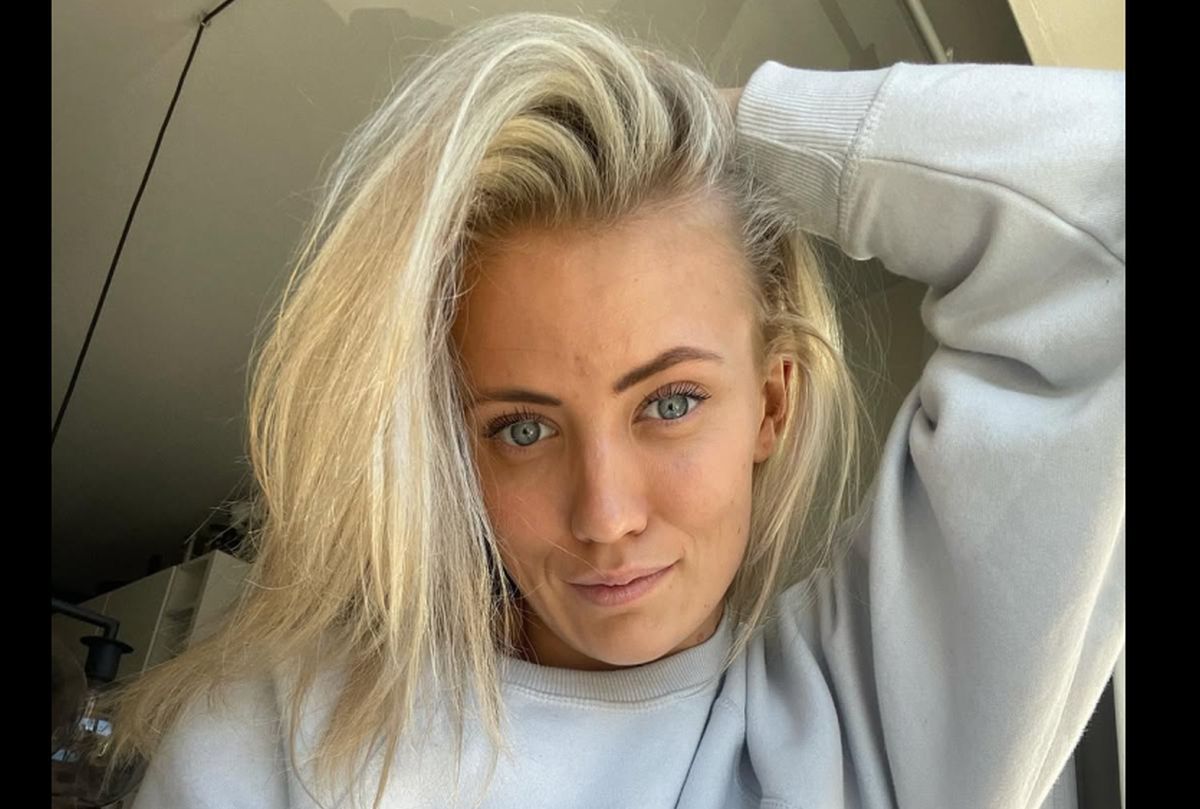 Încă o handbalistă de top din „Liga Florilor” pleacă în Ungaria: „Acasă nu puteam trăi din handbal, mai aveam un job! Vâlcea a fost prima echipă profesionistă din carieră”