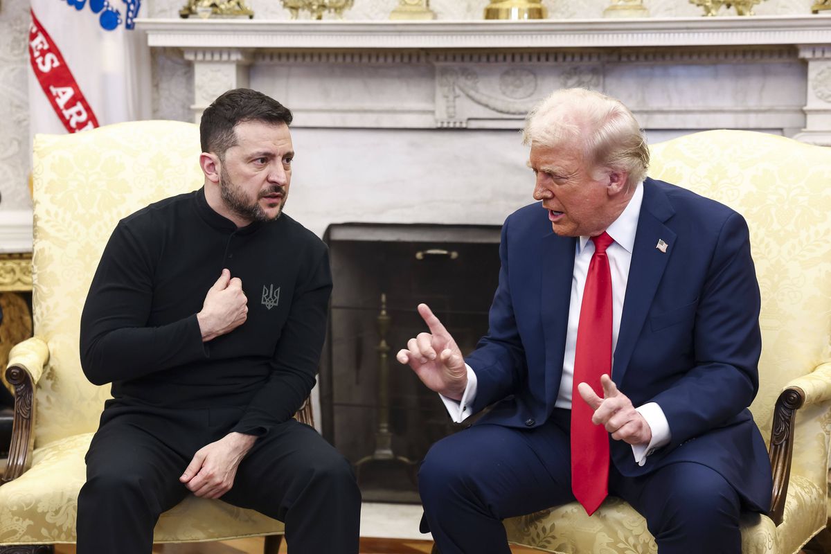 Imagini de la Casa Albă, din timpul tensionatei întâlniri Trump - Zelenski