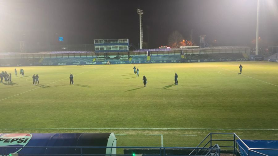 Emoții la Ovidiu înainte de Farul - CFR Cluj » Gazdele în criză, a picat nocturna