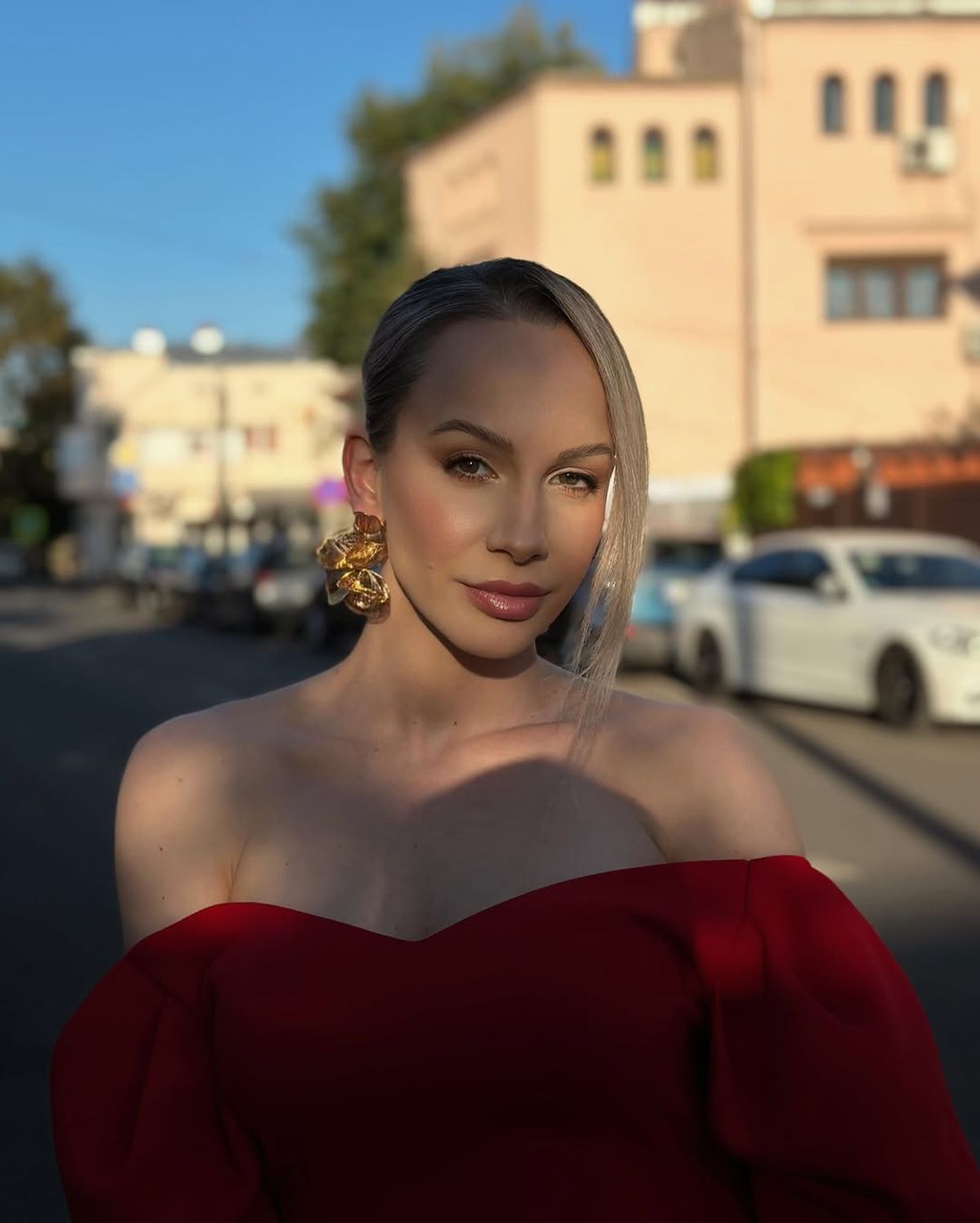 Sandra Izbașa, apariție de senzație pe scena de la Sala Palatului, alături de Andreea Esca și Lidia Buble: „Campioana blondă”