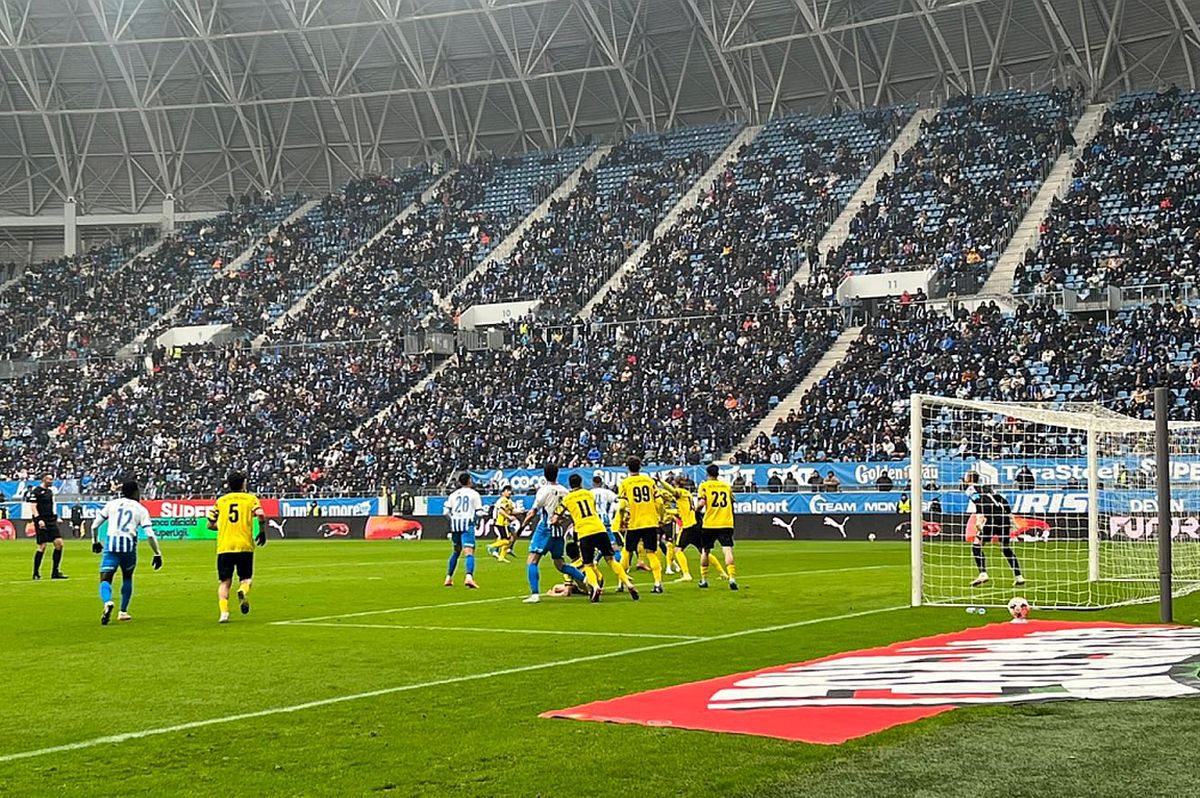 Cea mai mare asistență din istoria lui Metaloglobus!